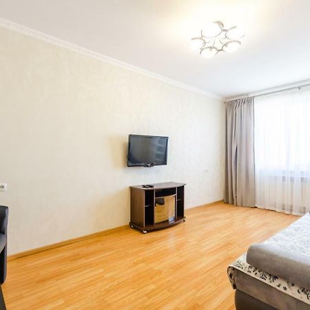 Artal Apartment On Obolonskaya Square 3 Kijev Kültér fotó